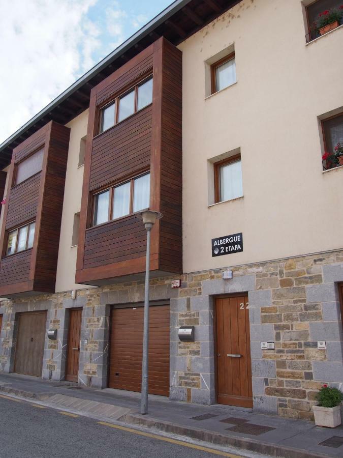 Albergue Segunda Etapa Zubiri Luaran gambar