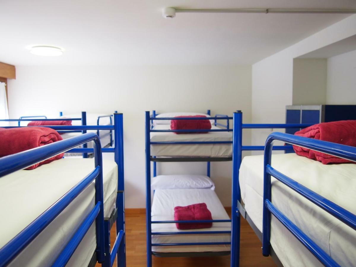 Albergue Segunda Etapa Zubiri Luaran gambar